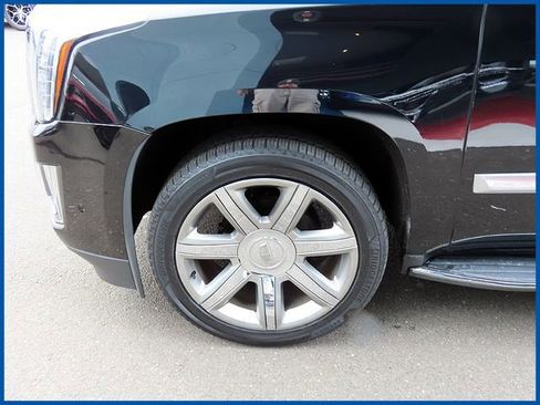 Used 2020 Cadillac Escalade ESV Luxury image 4