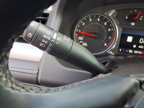 Used 2023 GMC Acadia SLT image 18