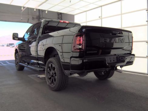 Used 2025 RAM 2500 Big Horn AWD/4WD image 3