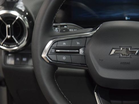 New 2026 Chevrolet Equinox LT w/ Midnight Edition FWD image 33