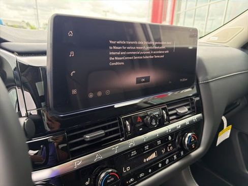 New 2026 Nissan Pathfinder SL FWD image 16