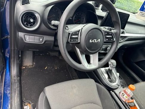 Used 2024 Kia Forte LXS FWD image 4