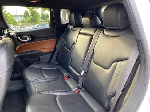 Used 2025 Jeep Compass Limited AWD/4WD image 24