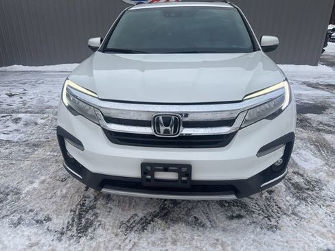 Used 2022 Honda Pilot Touring image 2
