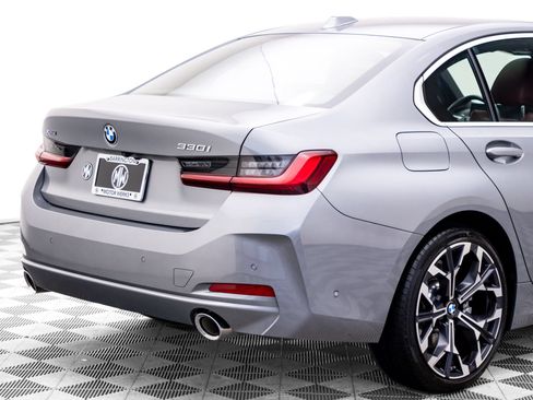 Used 2025 BMW 330i xDrive Sedan AWD/4WD image 34