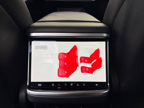 Used 2023 Tesla Model X image 10