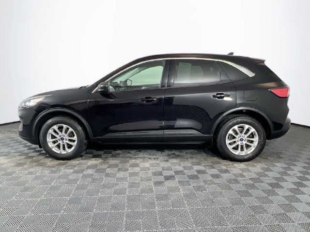 Used 2022 Ford Escape SE w/ Cold Weather Package AWD/4WD image 2