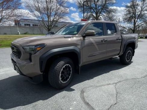 New 2026 Toyota Tacoma TRD Off-Road AWD/4WD image 4
