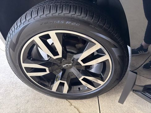 Used 2019 Chevrolet Suburban Premier image 47