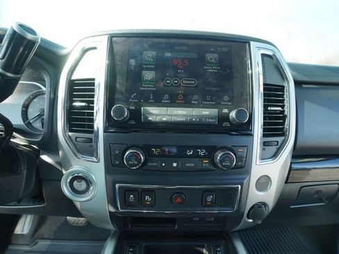Used 2021 Nissan Titan SV w/ SV Convenience Package image 27