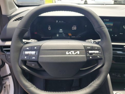 New 2026 Kia Sportage LX w/ LX Convenience Package image 10