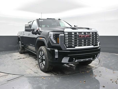 New 2026 GMC Sierra 2500 Denali w/ Denali Reserve Package image 6