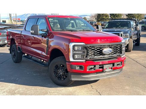 Used 2023 Ford F250 XLT w/ XLT Premium Package image 2