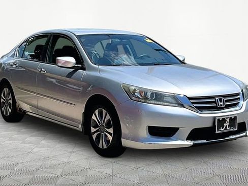 Used 2013 Honda Accord LX image 2