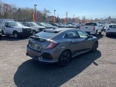 Used 2019 Honda Civic EX image 5
