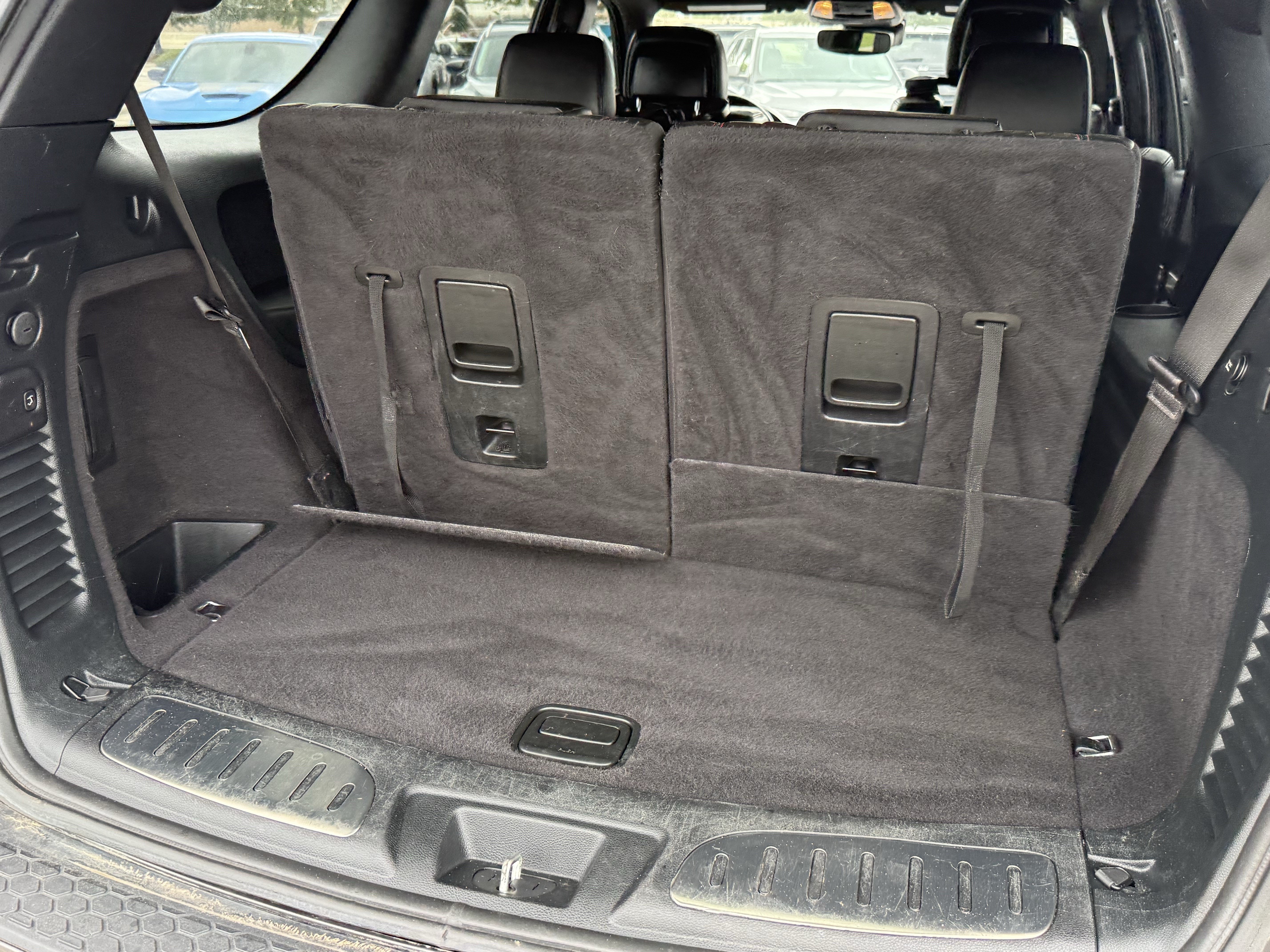 Used 2017 Dodge Durango R/T w/ Technology Group AWD/4WD image 34