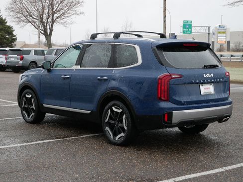 Used 2025 Kia Telluride S image 7
