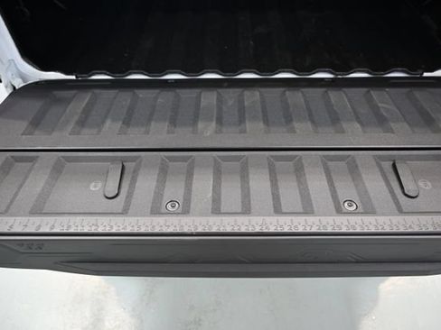 New 2026 GMC Canyon AT4 w/ Technology Plus Package AWD/4WD image 8