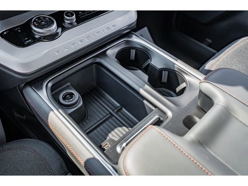 Used 2025 Ford Expedition Max Active image 16