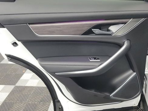 Used 2023 Jaguar F-PACE S image 17