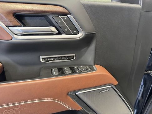 Used 2025 GMC Sierra 1500 Denali Ultimate image 6