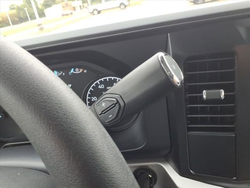 New 2025 Ford F250 XL AWD/4WD image 27