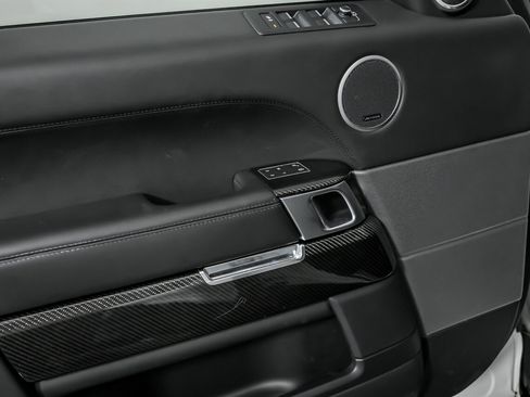 Used 2016 Land Rover Range Rover Sport SVR image 15