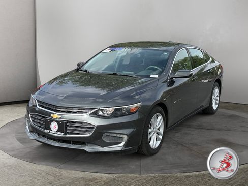 Used 2016 Chevrolet Malibu LT FWD image 3