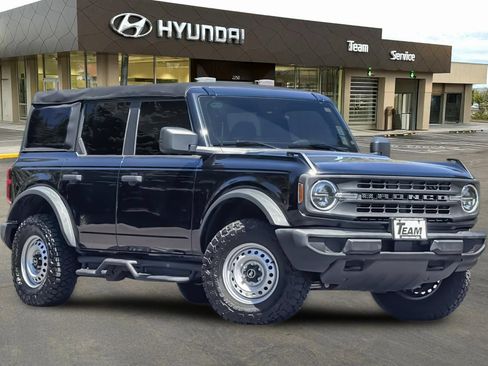 Used 2022 Ford Bronco 4-Door AWD/4WD image 2