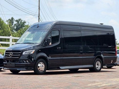 New 2024 Mercedes-Benz Sprinter 3500 image 1