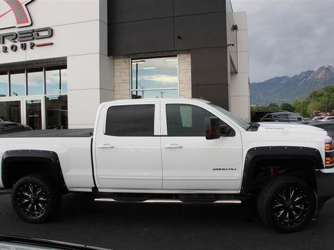 Used 2018 Chevrolet Silverado 2500 LT w/ LT Fleet Convenience Package AWD/4WD image 10