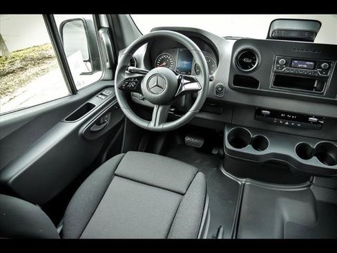 New 2025 Mercedes-Benz Sprinter 2500 image 6