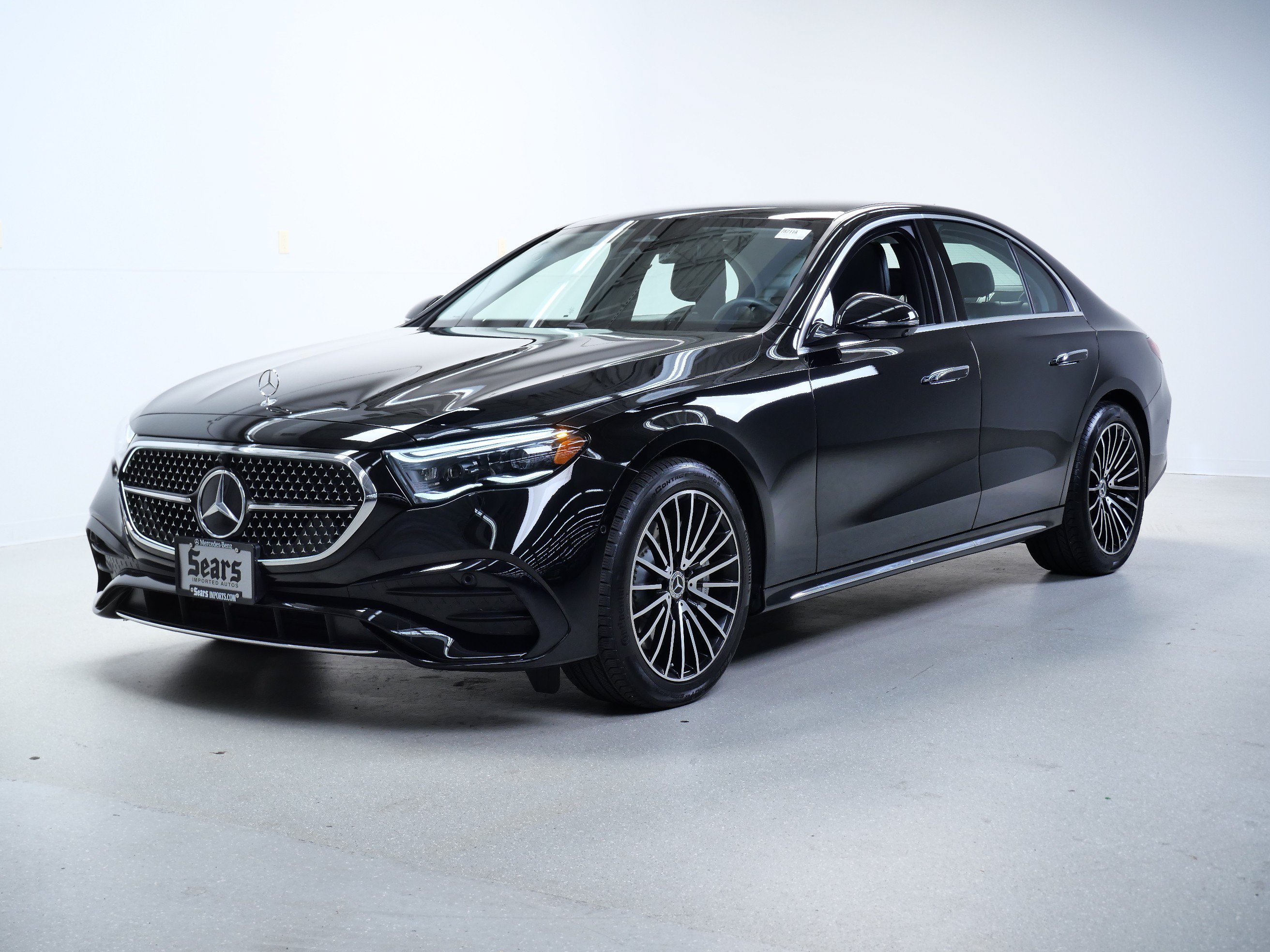 Used 2024 Mercedes-Benz E 450 4MATIC Sedan image 9