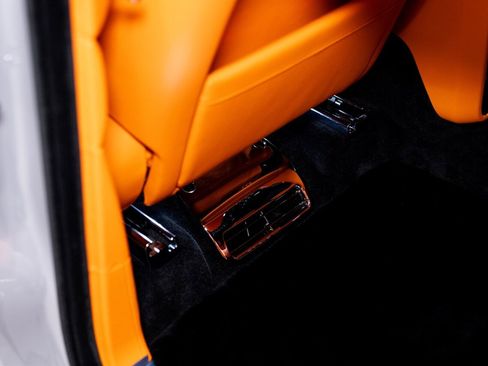 Used 2026 Rolls-Royce Cullinan image 18