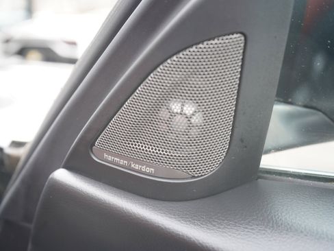 Used 2018 BMW 330i xDrive 330i xDrive Sports Wagon w/ Executive Package image 61