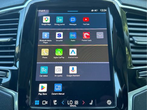 Used 2023 Volvo XC90 B6 Plus image 30