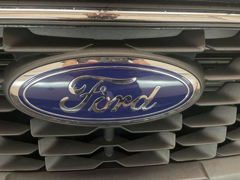Used 2025 Ford Escape SE FWD image 25