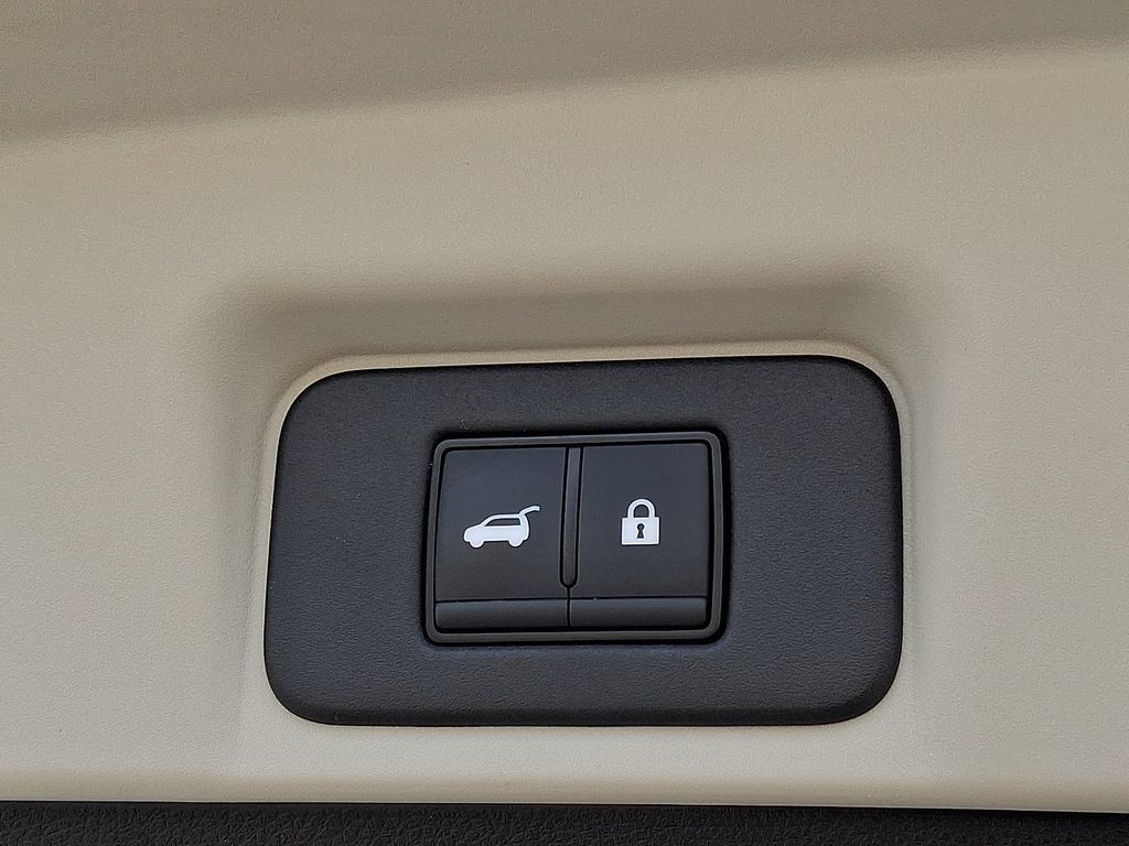 Used 2024 Nissan Ariya FWD image 29