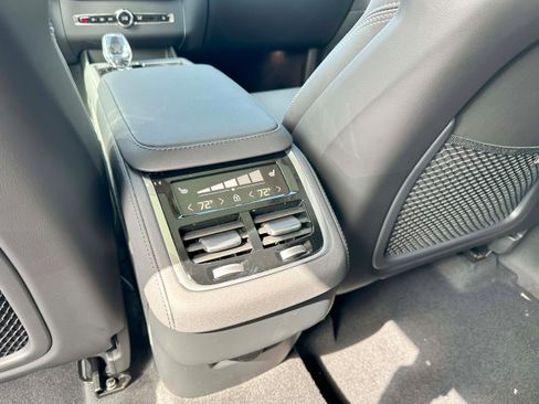 Used 2026 Volvo XC90 B6 Ultra w/ Lounge Package image 17