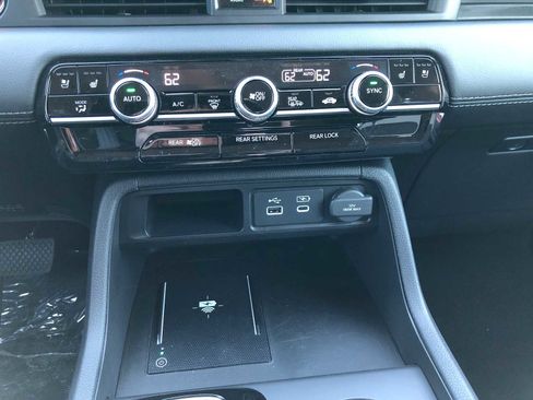 New 2025 Honda Pilot Elite image 17