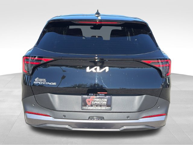 New 2027 Kia Sportage LX FWD image 6
