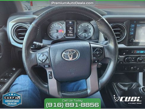 Used 2017 Toyota Tacoma TRD Off-Road image 22