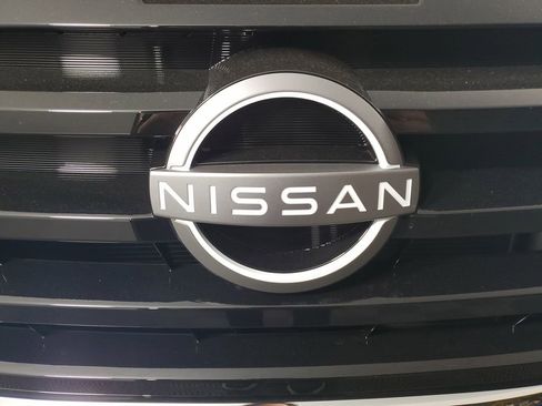 New 2025 Nissan Pathfinder SV image 10