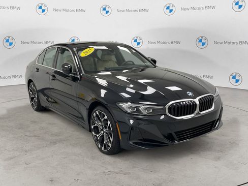 Certified 2025 BMW 330i xDrive Sedan w/ Premium Package image 5