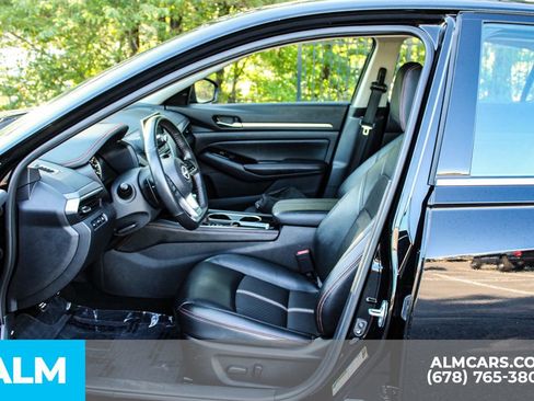 Used 2025 Nissan Altima 2.5 SR FWD image 17
