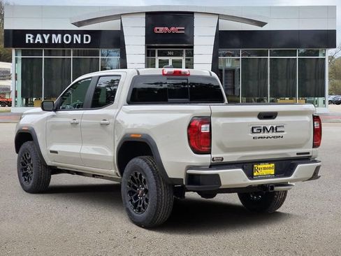 New 2026 GMC Canyon Elevation w/ Convenience Package RWD image 3