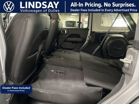 Used 2021 Jeep Wrangler Unlimited Sahara AWD/4WD image 25