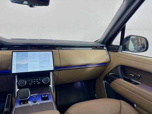 Certified 2023 Land Rover Range Rover Long Wheelbase Autobiography AWD/4WD image 34