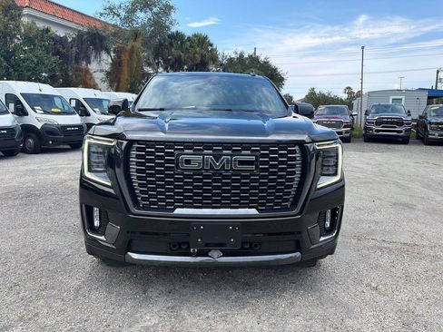 Used 2024 GMC Yukon Denali Ultimate AWD/4WD image 7
