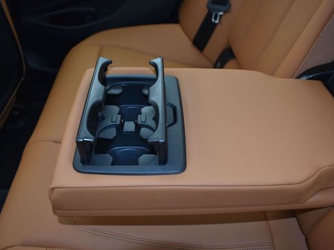 New 2026 BMW 330i Sedan w/ Convenience Package image 17